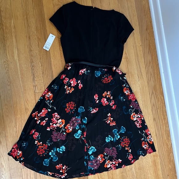 Elle Petite Belted Dress Small NWT - Picture 7 of 13